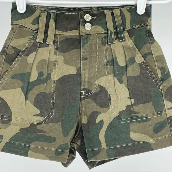 HOLLISTER NWT ULTRA HIGH RISE GREEN CAMO TWILL MOM DENIM SHORTS 00 - Picture 6 of 10